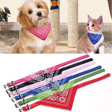 Coleira com Bandana Estilosa para Pets | Ajustável e Confortável